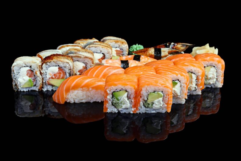 Sushi zestaw nr. 4 (32 kawałki)