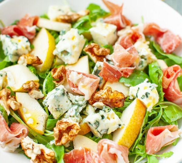 Salad with serrano ham