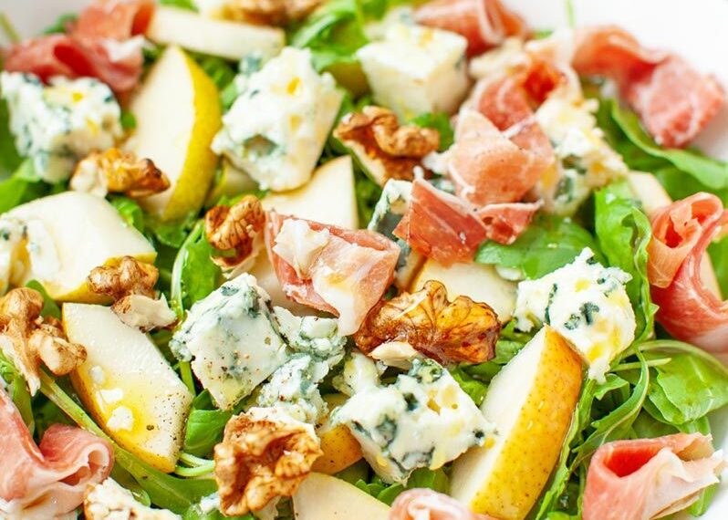 Salad with serrano ham